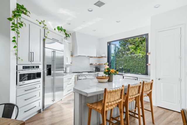 669 Calypso Pl, Encinitas, CA 92024