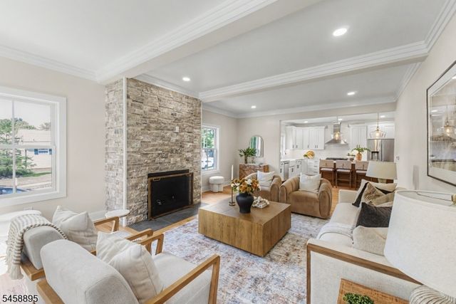 30 E Main St, Mendham Boro, NJ 07945