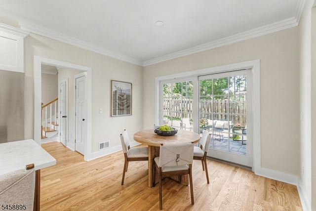 30 E Main St, Mendham Boro, NJ 07945