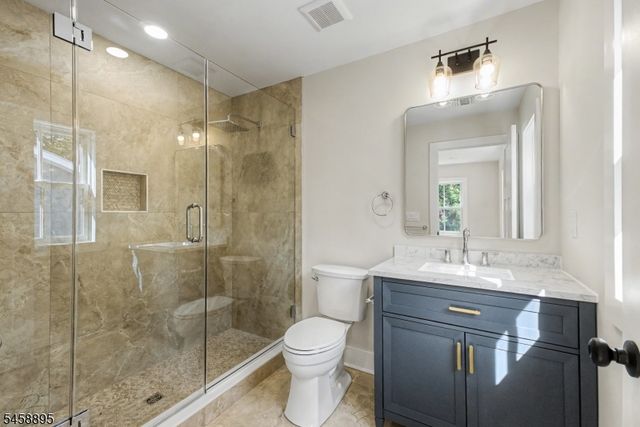 30 E Main St, Mendham Boro, NJ 07945