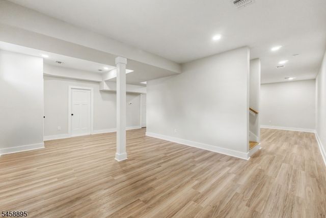 30 E Main St, Mendham Boro, NJ 07945
