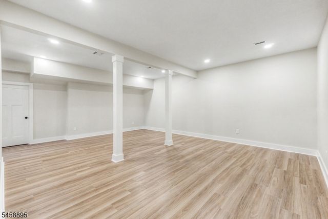 30 E Main St, Mendham Boro, NJ 07945