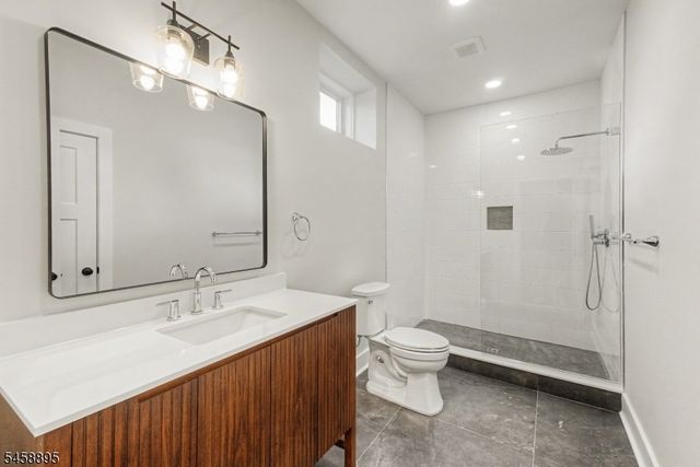 30 E Main St, Mendham Boro, NJ 07945