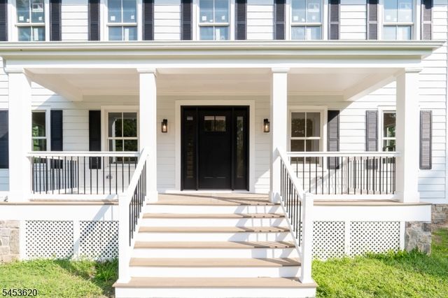 30 E Main St, Mendham Boro, NJ 07945