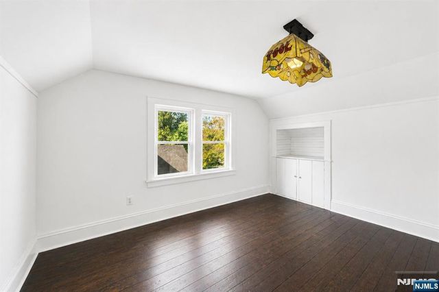 76 Magnolia Avenue, Tenafly, NJ 07670