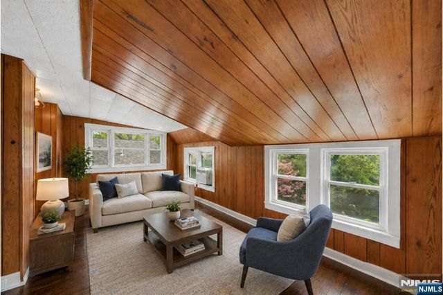 76 Magnolia Avenue, Tenafly, NJ 07670
