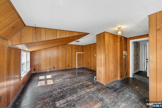 76 Magnolia Avenue, Tenafly, NJ 07670