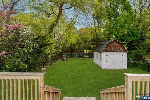 76 Magnolia Avenue, Tenafly, NJ 07670