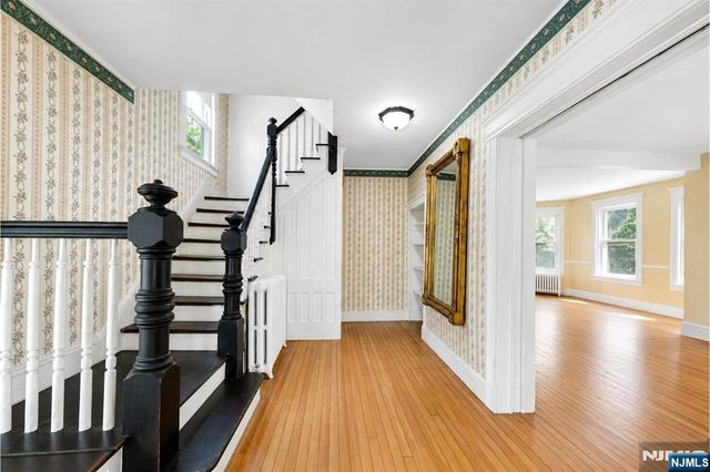 76 Magnolia Avenue, Tenafly, NJ 07670