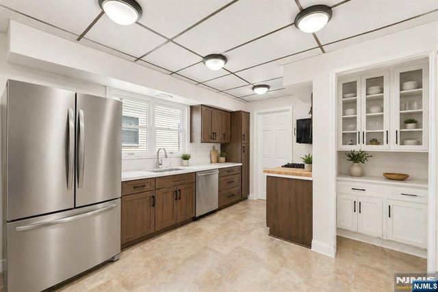76 Magnolia Avenue, Tenafly, NJ 07670