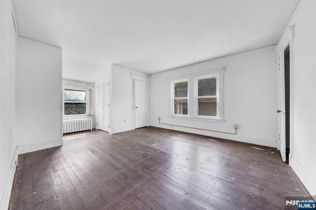 76 Magnolia Avenue, Tenafly, NJ 07670