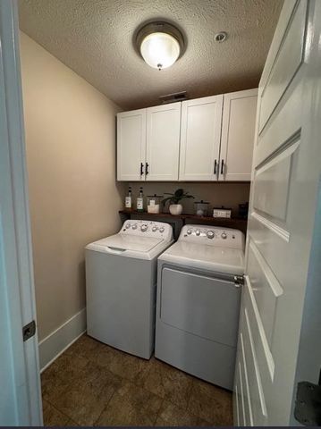 144 N Vine St, Ashland City, TN 37015