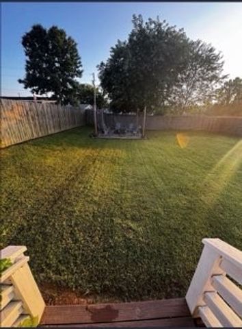 144 N Vine St, Ashland City, TN 37015