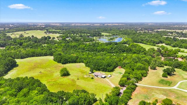 5180 Vz County Road 3415, Wills Point, TX 75169