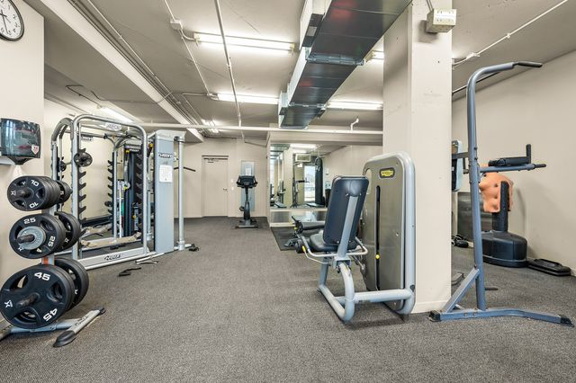 437 W Division Street 409, Chicago, IL 60610