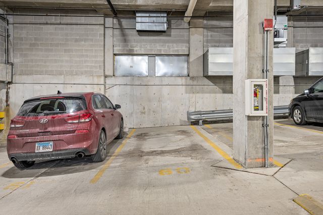 437 W Division Street 409, Chicago, IL 60610