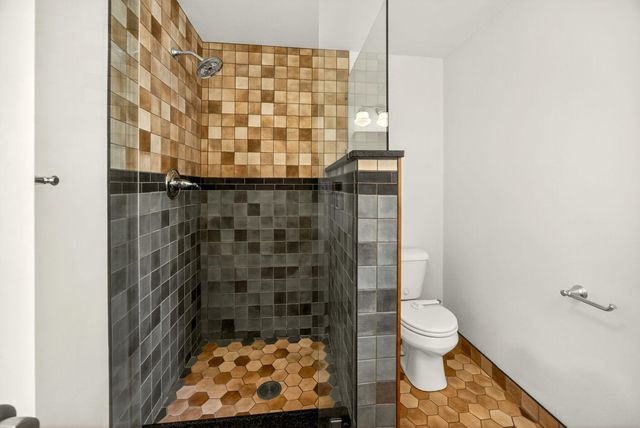 325 Taylor Street, Ashland, OR 97520