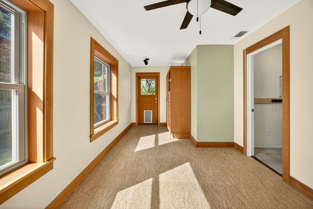 325 Taylor Street, Ashland, OR 97520