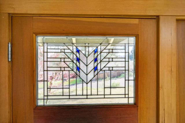 325 Taylor Street, Ashland, OR 97520