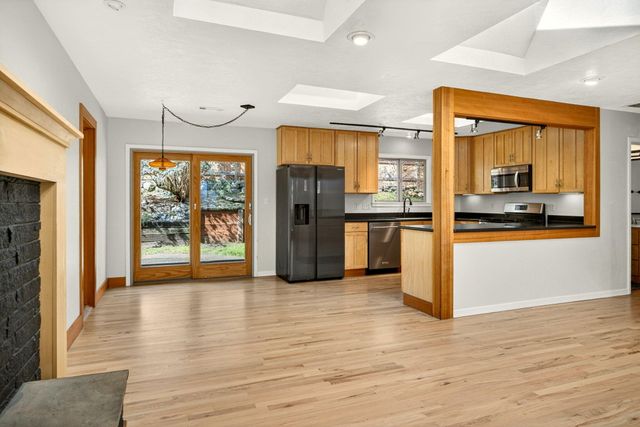 325 Taylor Street, Ashland, OR 97520