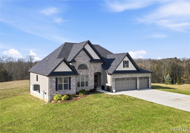 136 Eagle Fork Drive, Moscow Mills, MO 63362