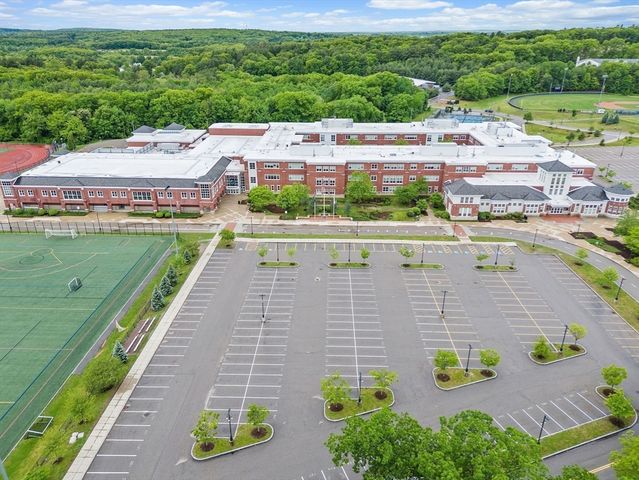 11 Peters Ln, Franklin, MA 02038