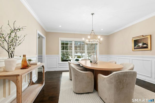 21 Ravenglass Drive 21, Stamford, CT 06903