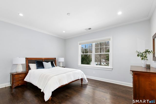 21 Ravenglass Drive 21, Stamford, CT 06903