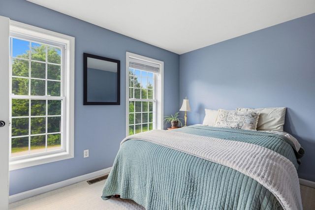 17 Thurston Drive, Lee, NH 03861