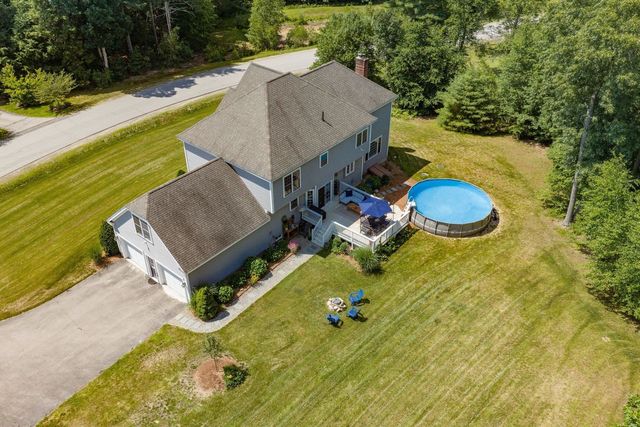 17 Thurston Drive, Lee, NH 03861