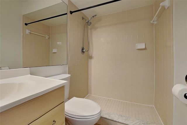 111 HIDDEN ARBOR COURT, Sanford, FL 32773