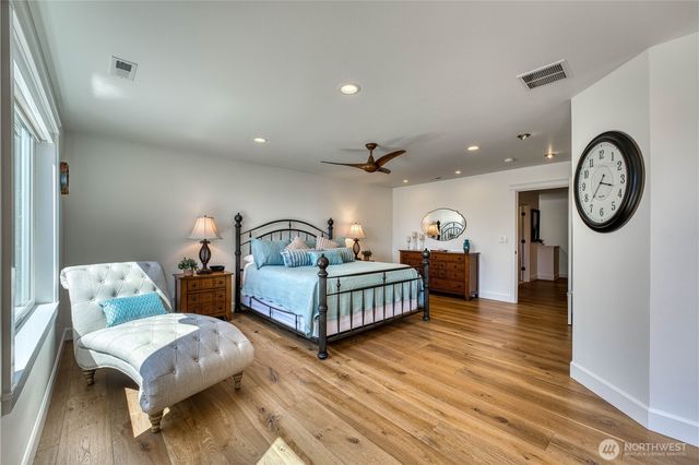 802 Jewil Dr., Fox Island, WA 98333