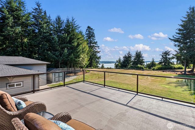 802 Jewil Dr., Fox Island, WA 98333
