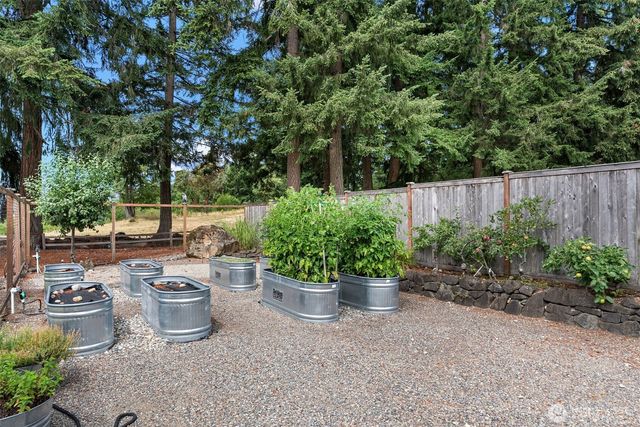 802 Jewil Dr., Fox Island, WA 98333