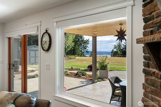 802 Jewil Dr., Fox Island, WA 98333