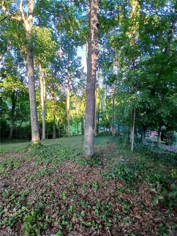 609 Isabel Drive, Lexington, NC 27292
