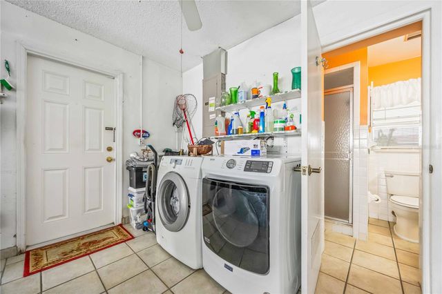 3801 CHINABERRY, Bradenton, FL 34208