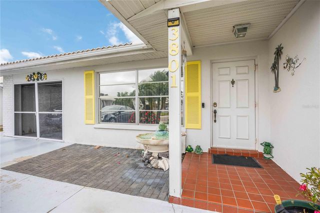 3801 CHINABERRY, Bradenton, FL 34208