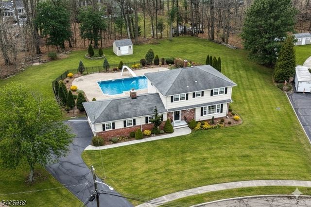 237 Glenwood Dr, North Haledon Boro, NJ 07508