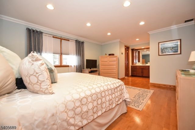 237 Glenwood Dr, North Haledon Boro, NJ 07508