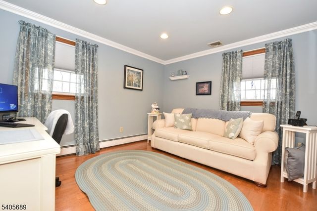 237 Glenwood Dr, North Haledon Boro, NJ 07508