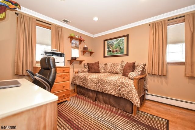 237 Glenwood Dr, North Haledon Boro, NJ 07508