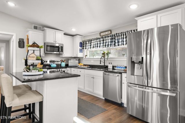 507 Short St, Athens, TN 37303