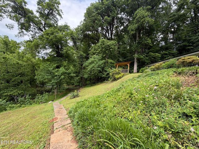 507 Short St, Athens, TN 37303