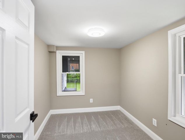 42 WINTERS LN, Baltimore, MD 21228