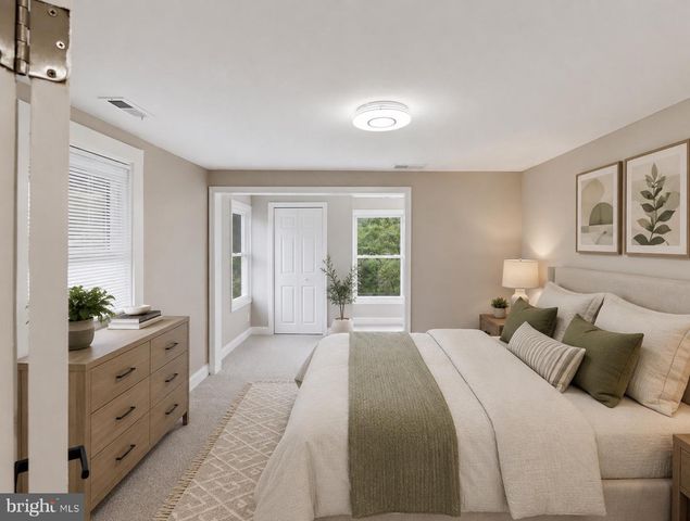 42 WINTERS LN, Baltimore, MD 21228