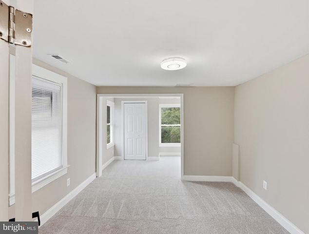 42 WINTERS LN, Baltimore, MD 21228