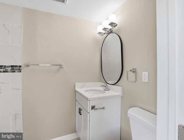 42 WINTERS LN, Baltimore, MD 21228