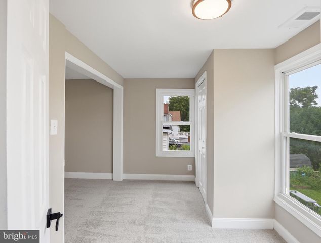 42 WINTERS LN, Baltimore, MD 21228
