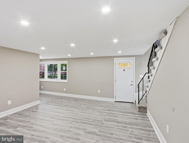 42 WINTERS LN, Baltimore, MD 21228